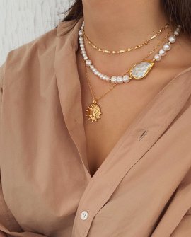 Ожерелье из жемчуга с барочной жемчужиной